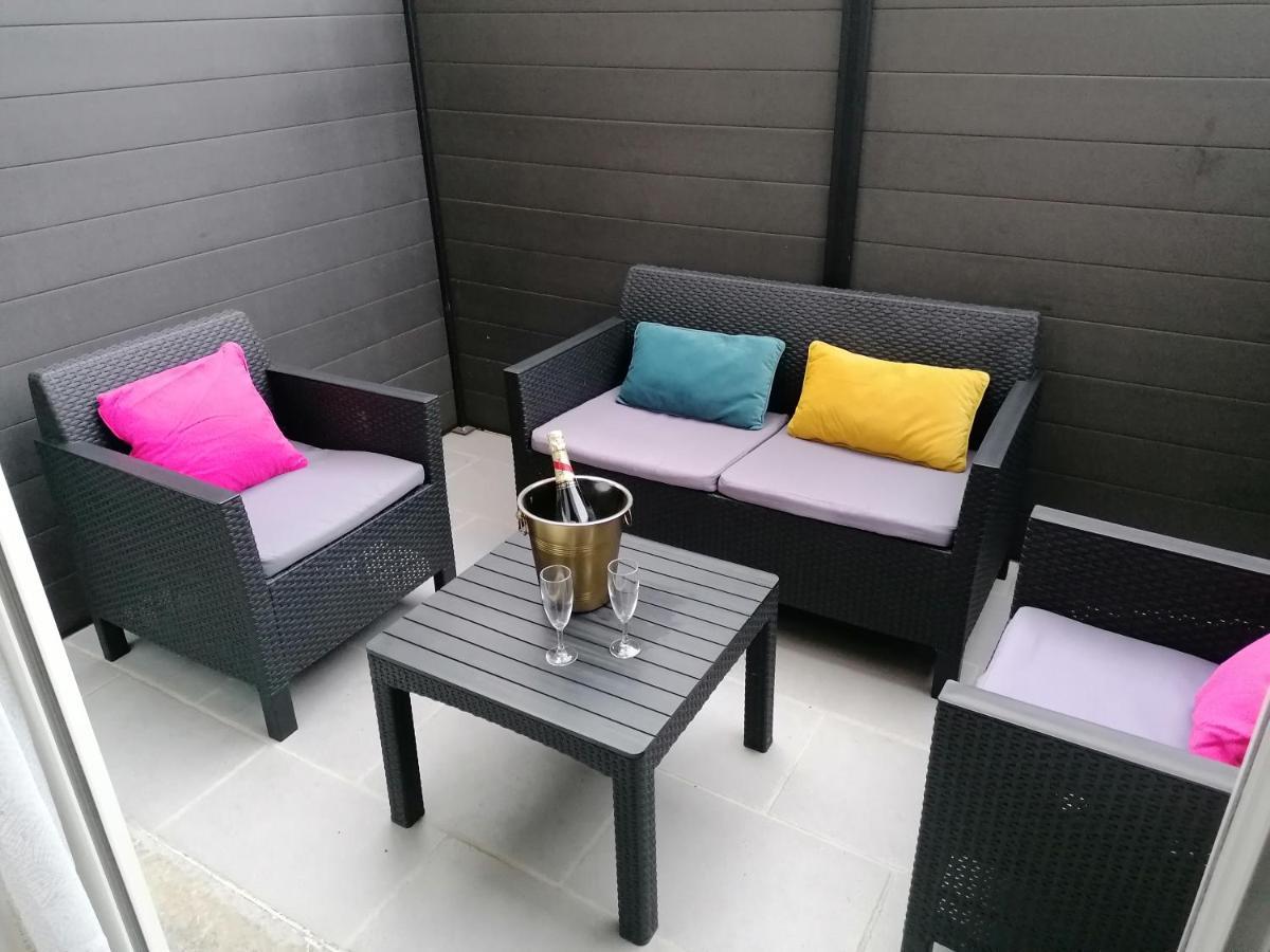 Charmant Appartement T2 Dans Villa Avec En Supplement Spa Exterieur De Mai A Septembre Laveyron Bagian luar foto